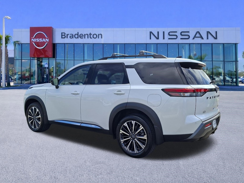 New 2026 Nissan Pathfinder Platinum SUV