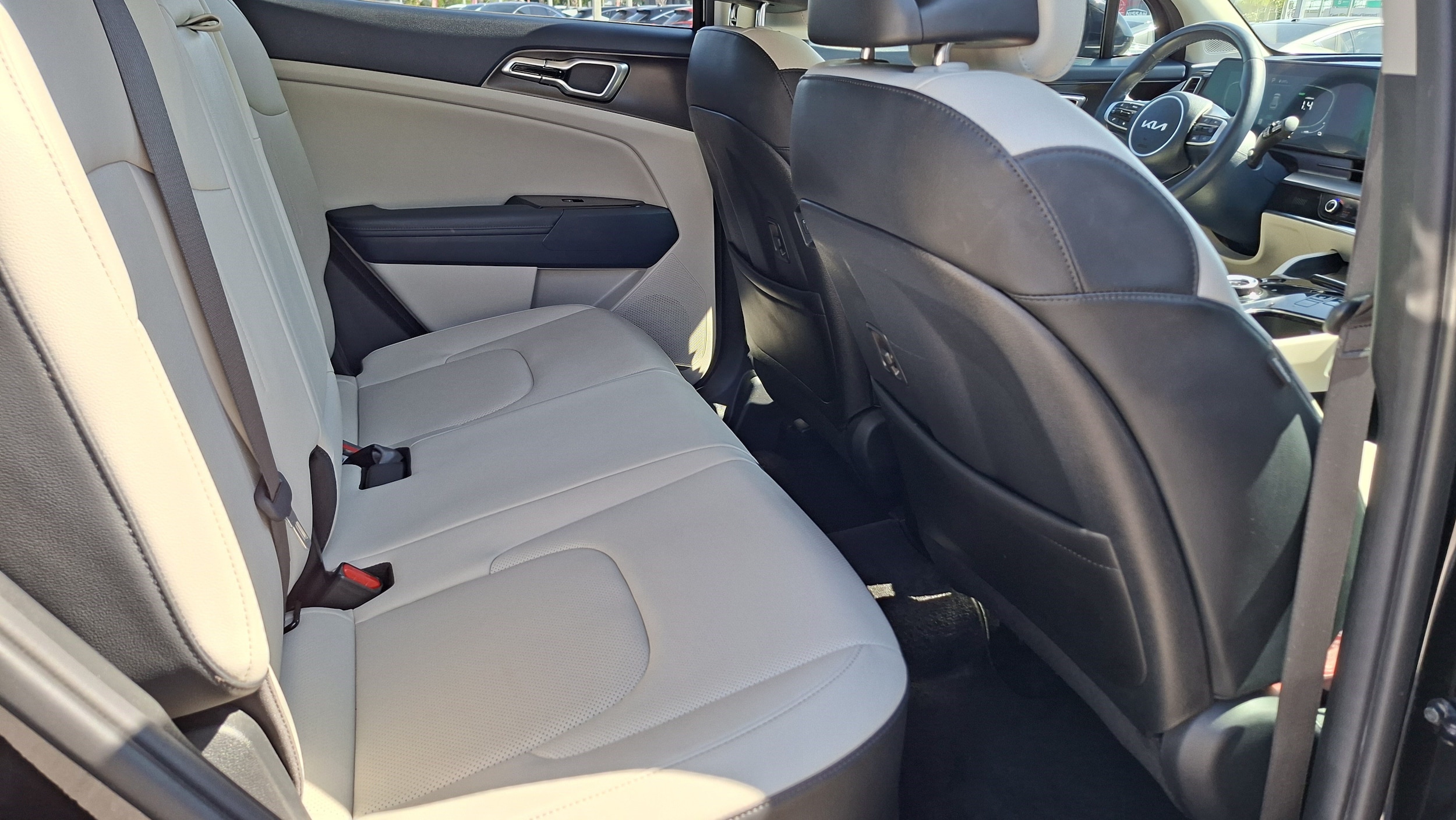 2023 Kia Sportage EX Hybrid - Photo 22