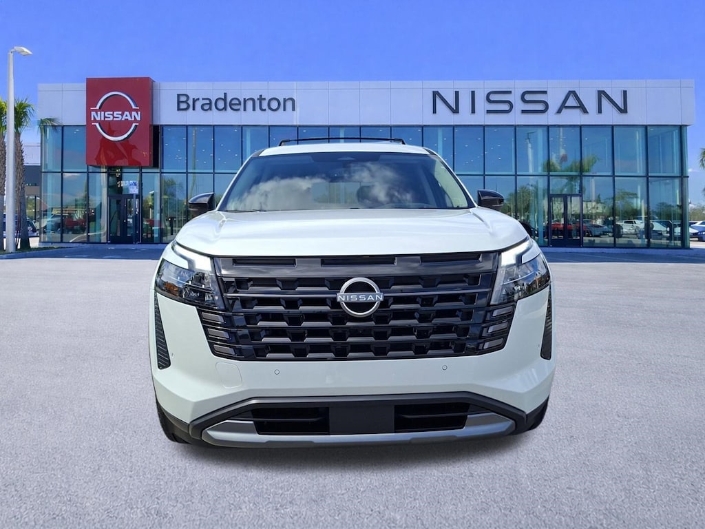 New 2026 Nissan Pathfinder Platinum SUV