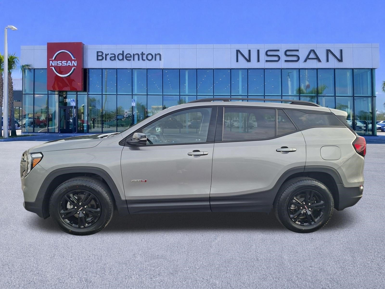 2023 GMC Terrain AT4 - Photo 8