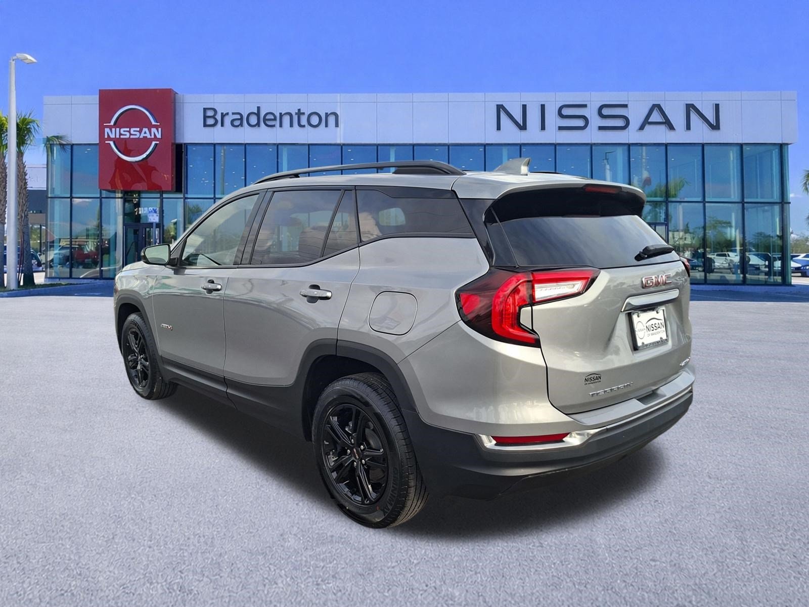 2023 GMC Terrain AT4 - Photo 7