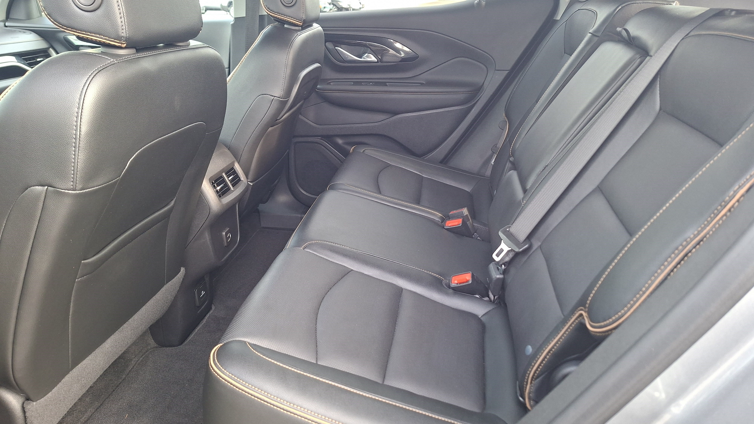 2023 GMC Terrain AT4 - Photo 19