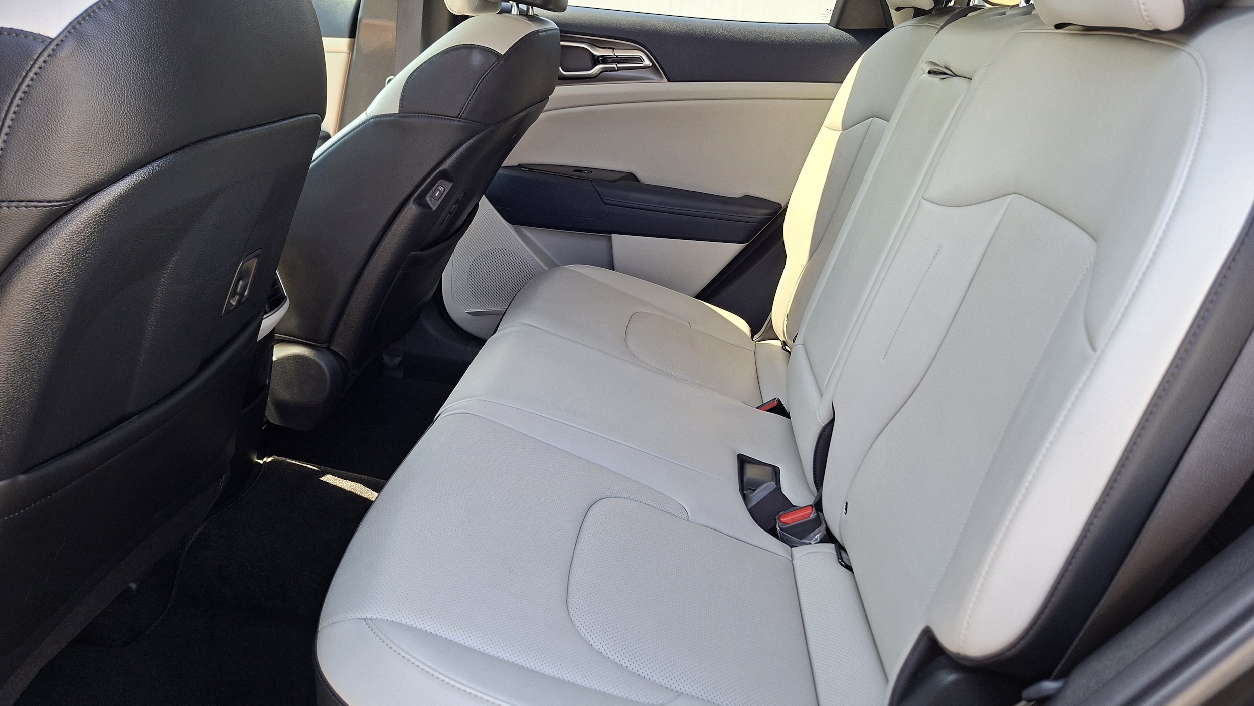 2023 Kia Sportage EX Hybrid - Photo 20