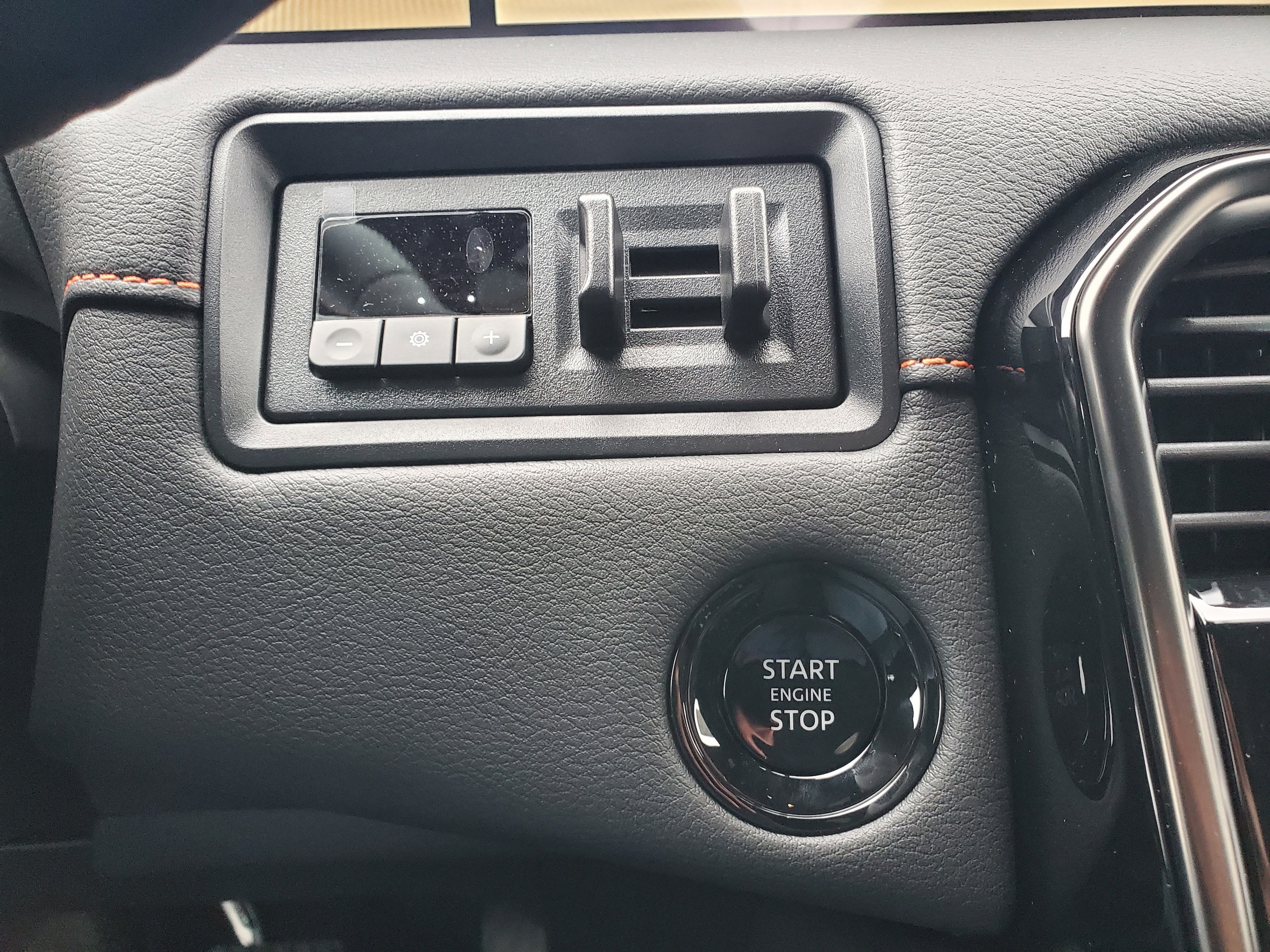 2026 Nissan Armada PRO-4X - Photo 19