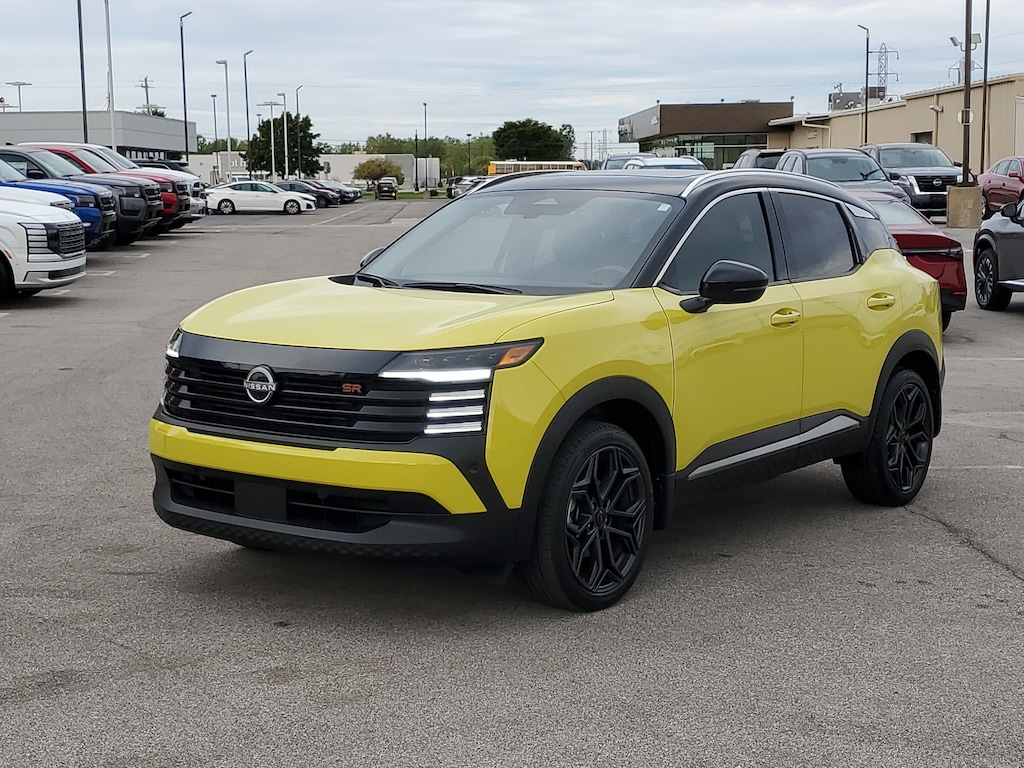 Used 2025 Nissan Kicks SR SUV