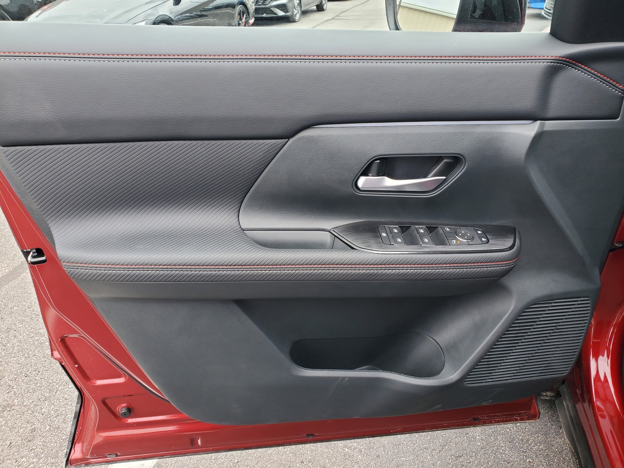 2026 Nissan KICKS SR AWD - Photo 6