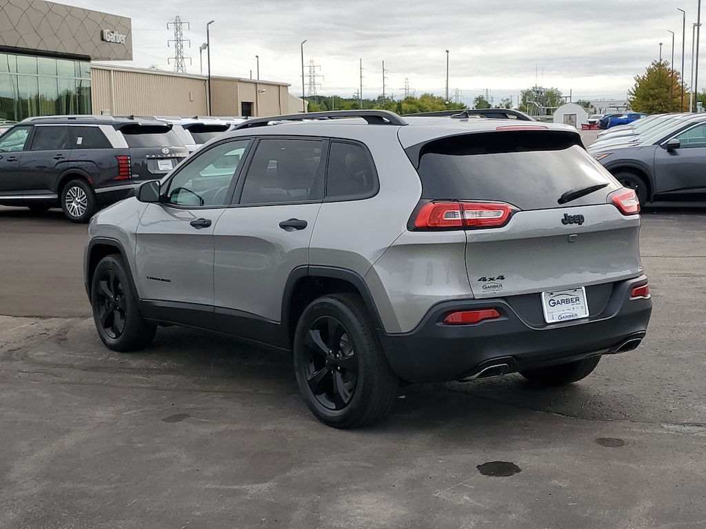 Used 2017 Jeep Cherokee Altitude SUV