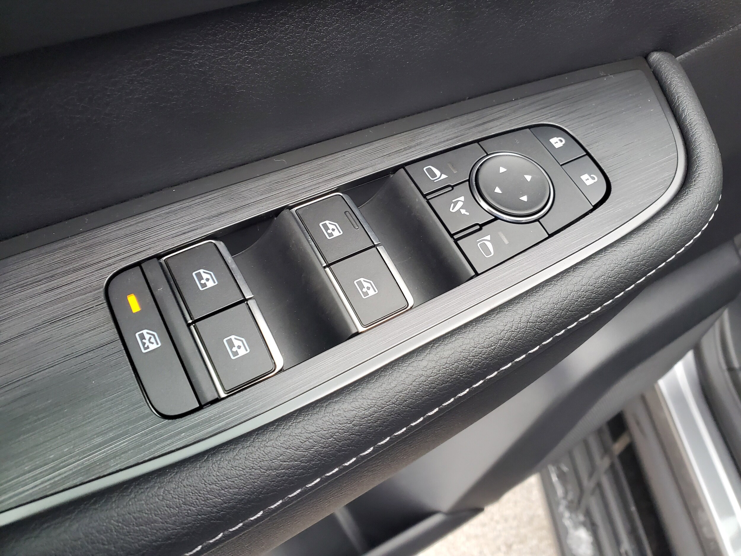 2026 Nissan Armada PRO-4X - Photo 9