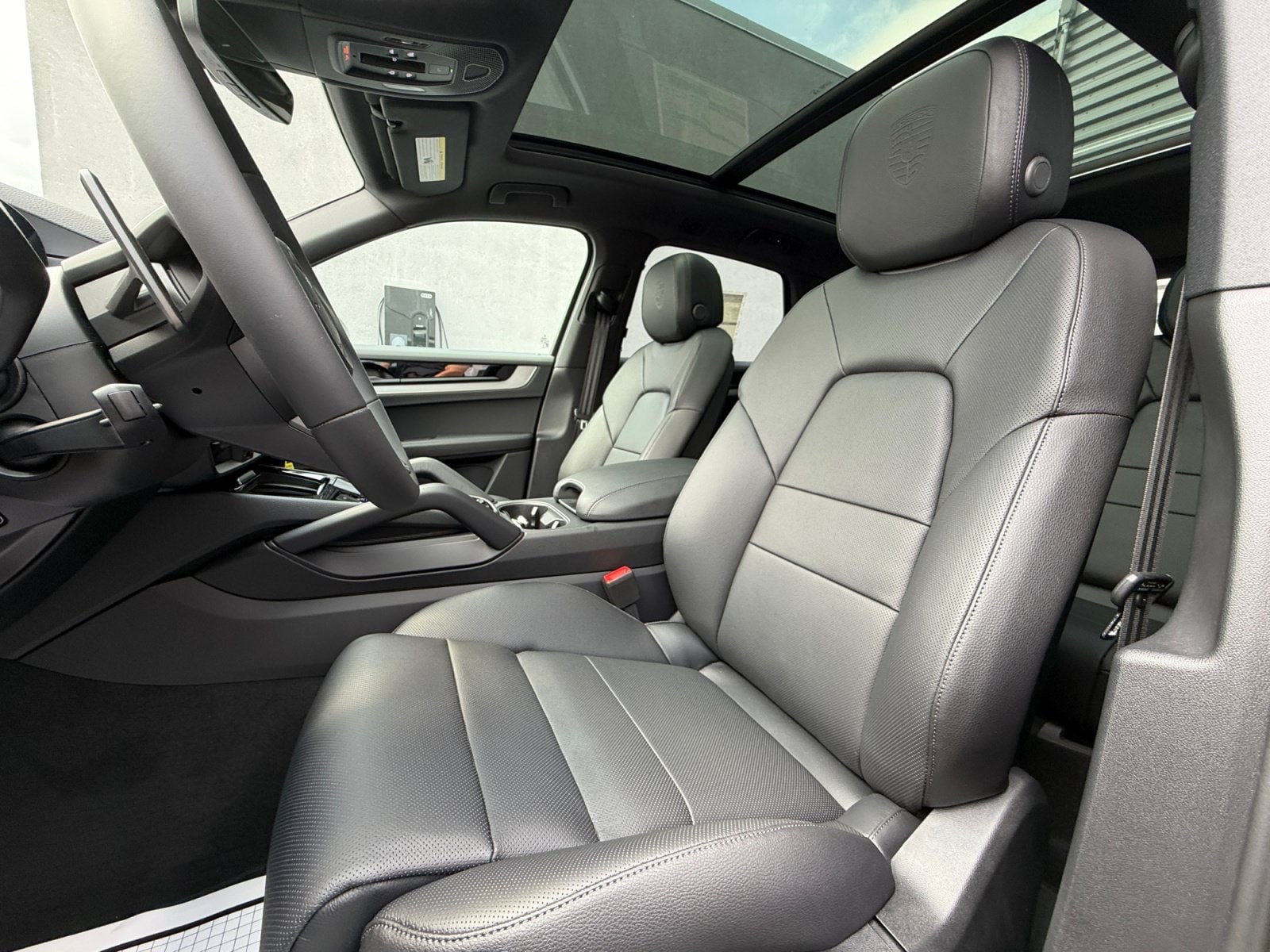 2026 Porsche Cayenne Base - Photo 14