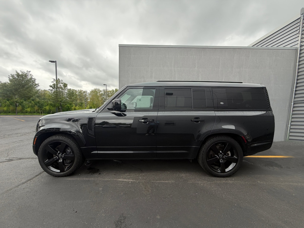 Used 2023 Land Rover Defender X-Dynamic SE SUV
