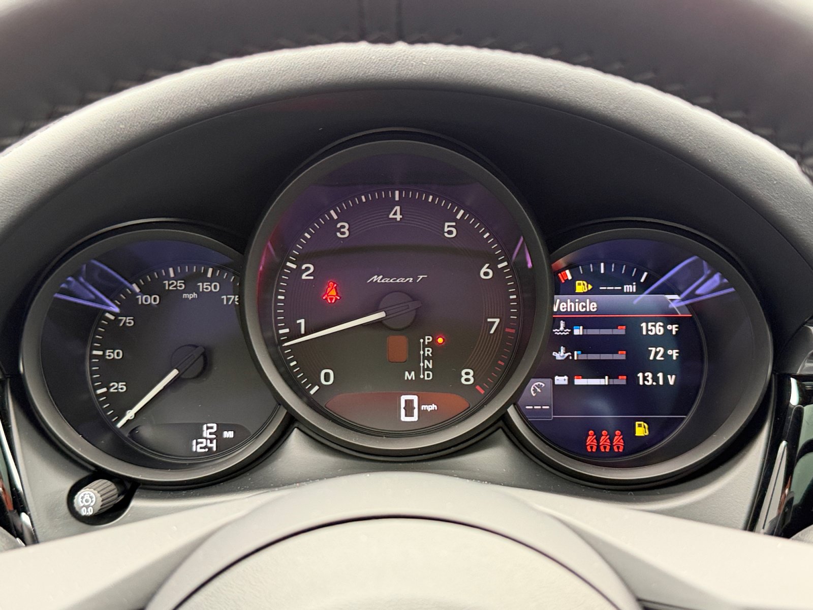 2026 Porsche Macan T - Photo 14