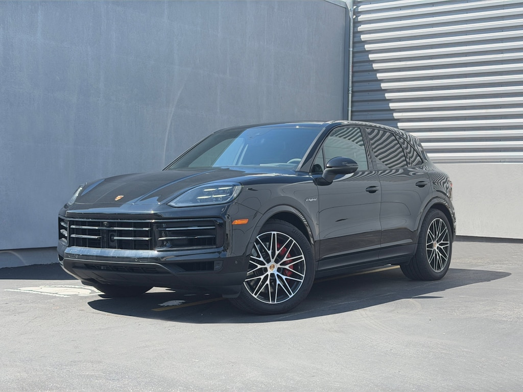 Certified 2025 Porsche Cayenne S E-Hybrid SUV