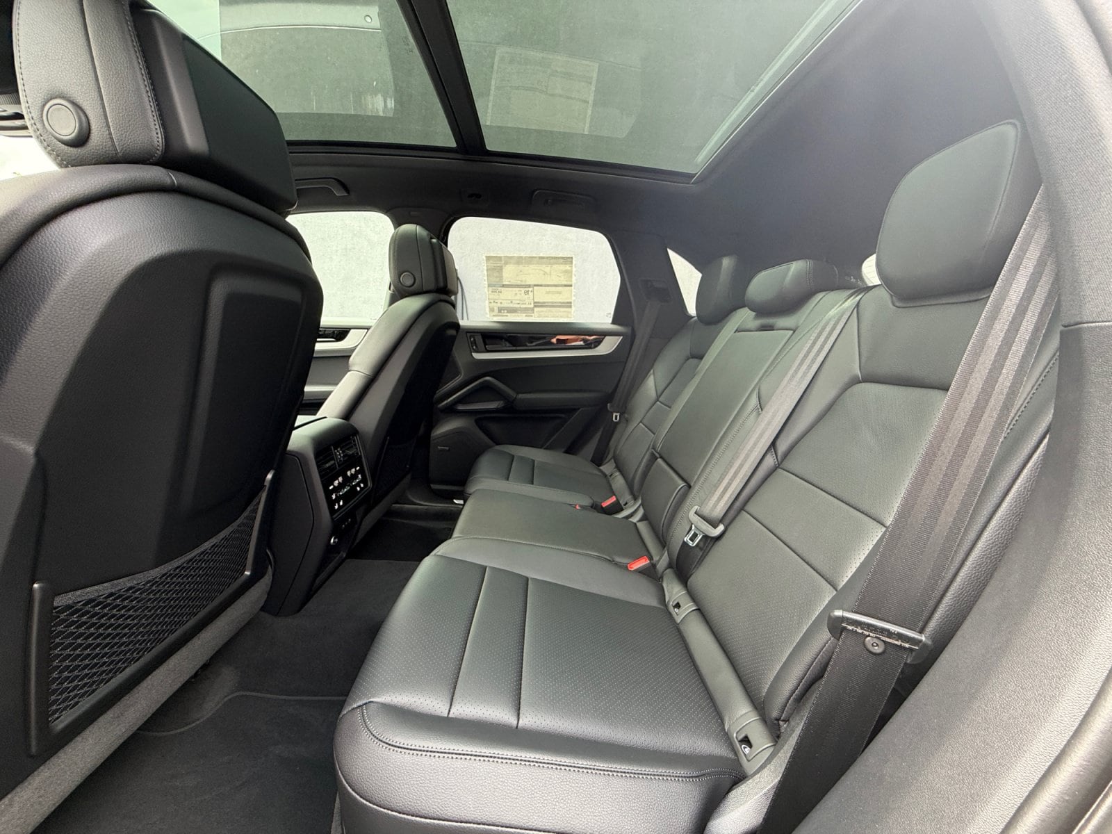 2026 Porsche Cayenne Base - Photo 18