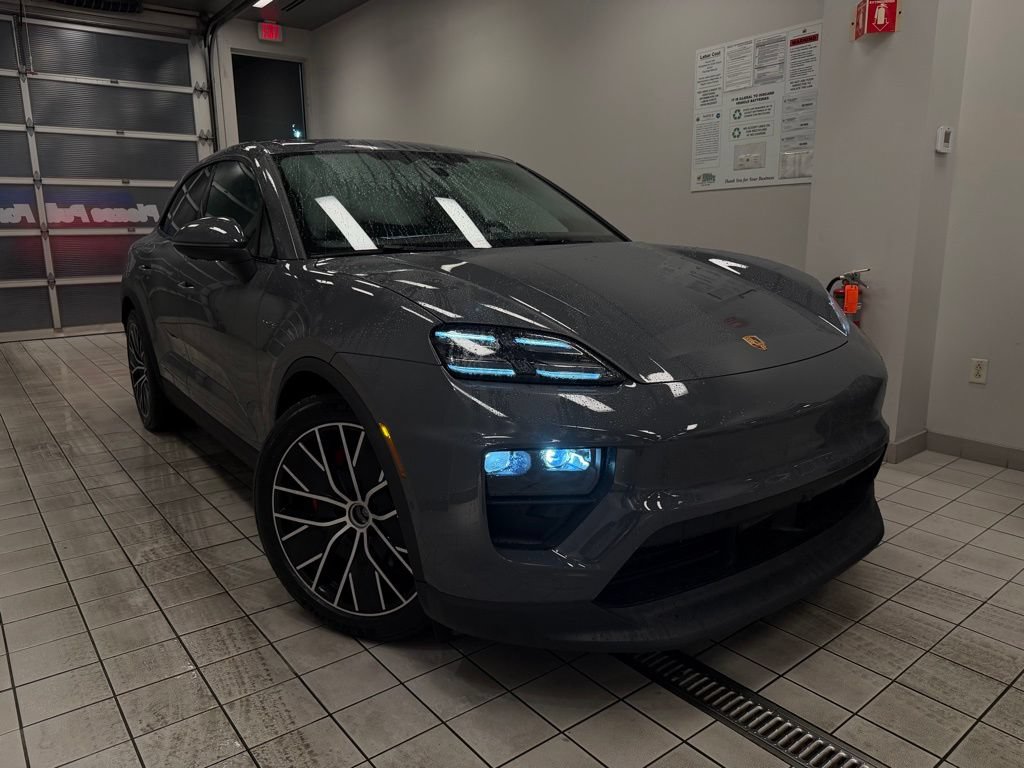2025 Porsche Macan S - Photo 9