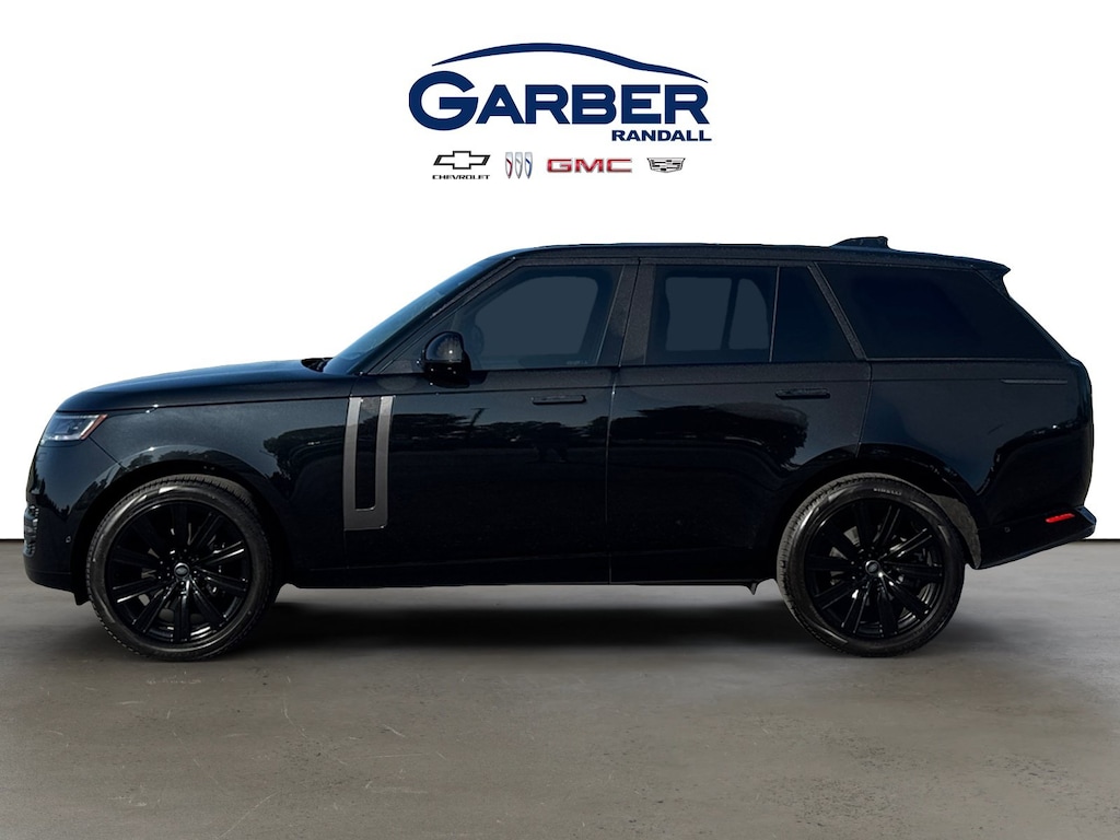 Used 2025 Land Rover Range Rover P400 SE SUV