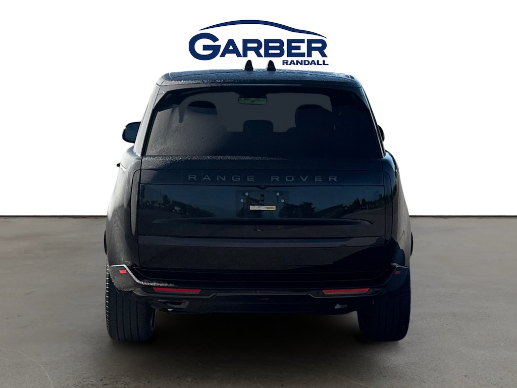 Used 2025 Land Rover Range Rover P400 SE SUV