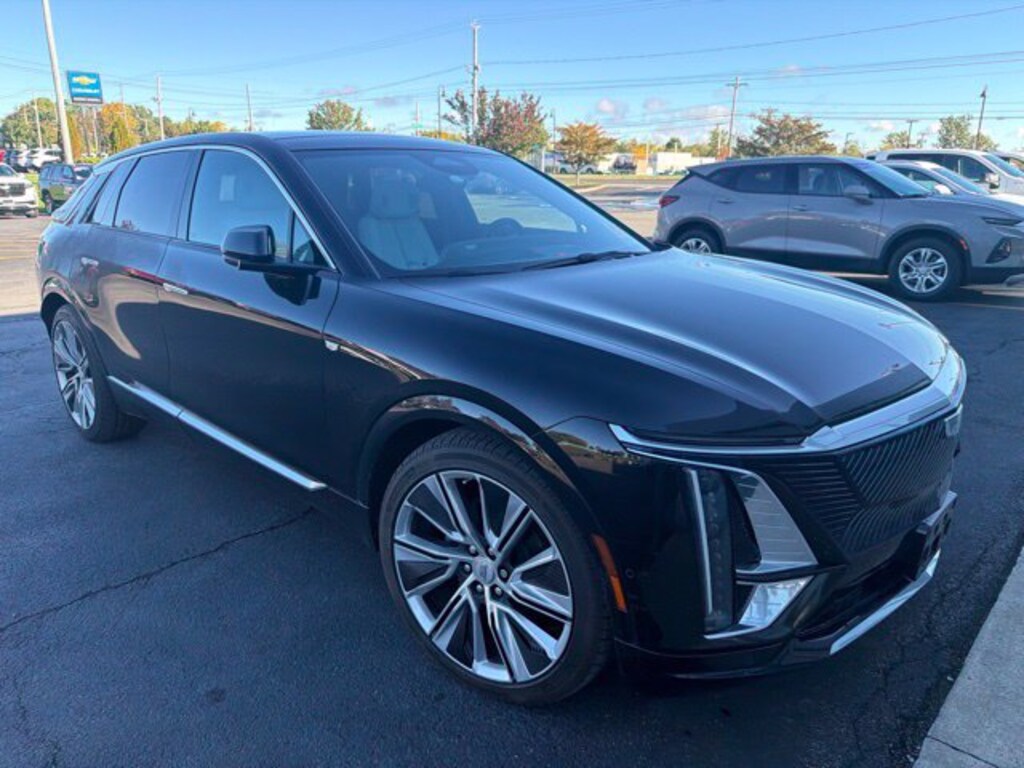 Used 2024 CADILLAC LYRIQ Luxury 3 SUV