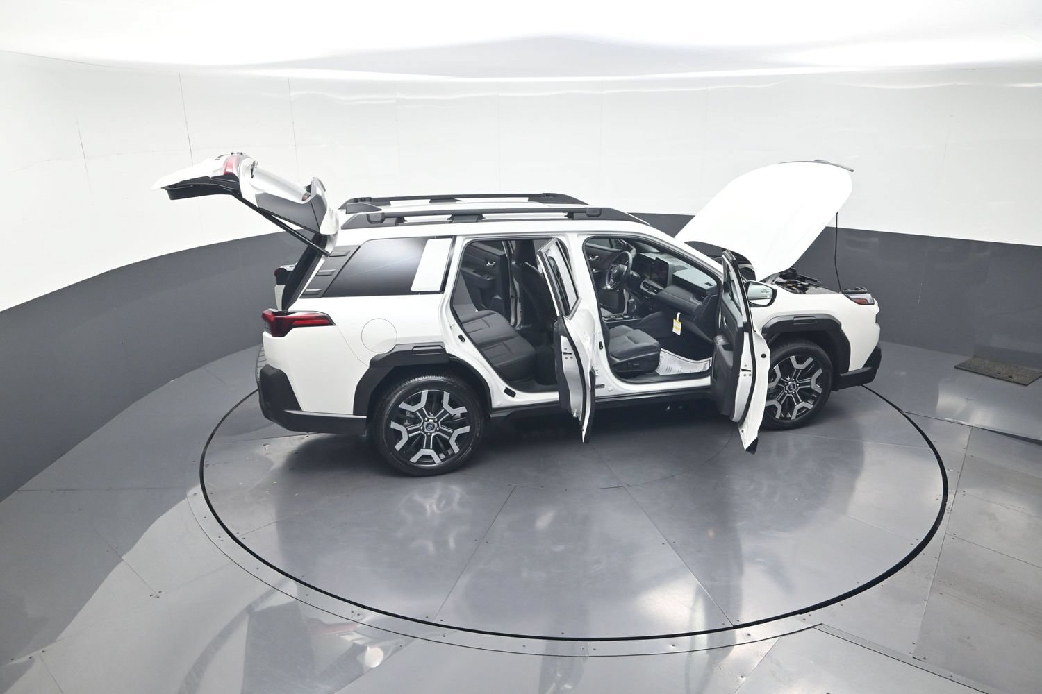 2026 Subaru Outback Touring - Photo 14