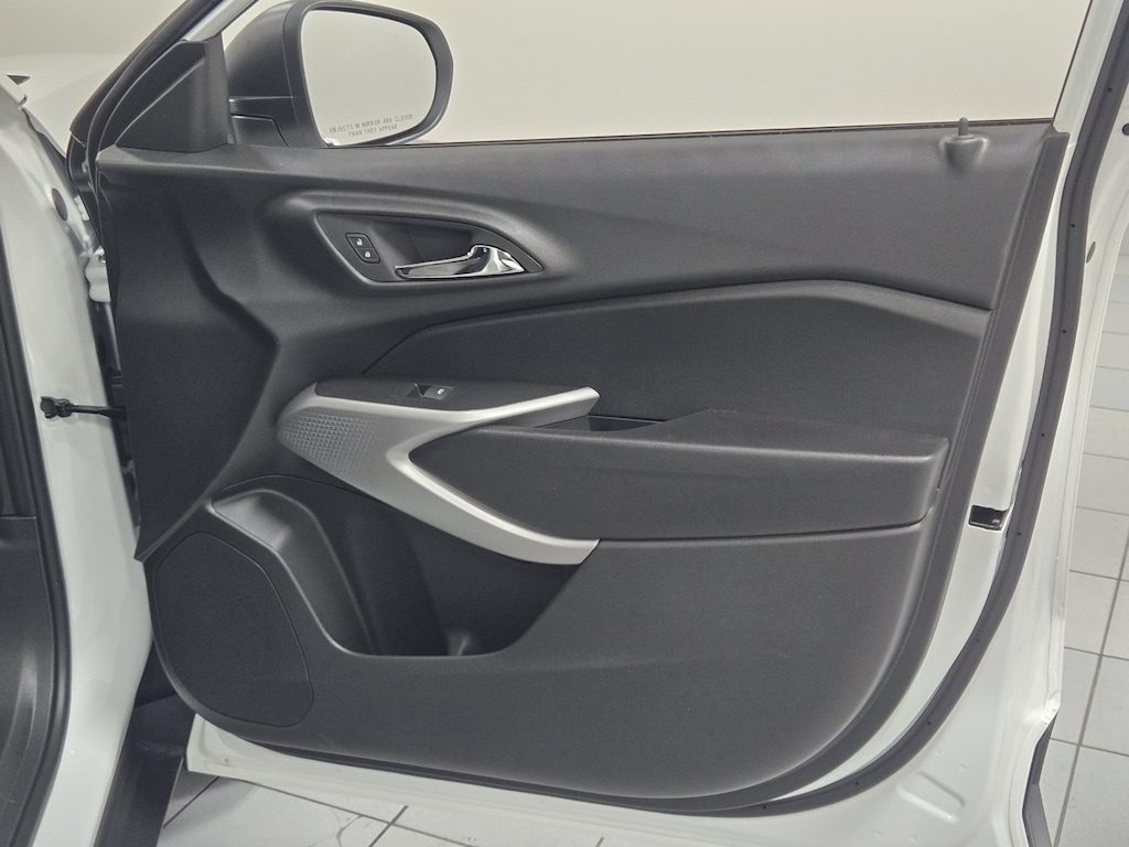 New 2026 Chevrolet Trax LS SUV