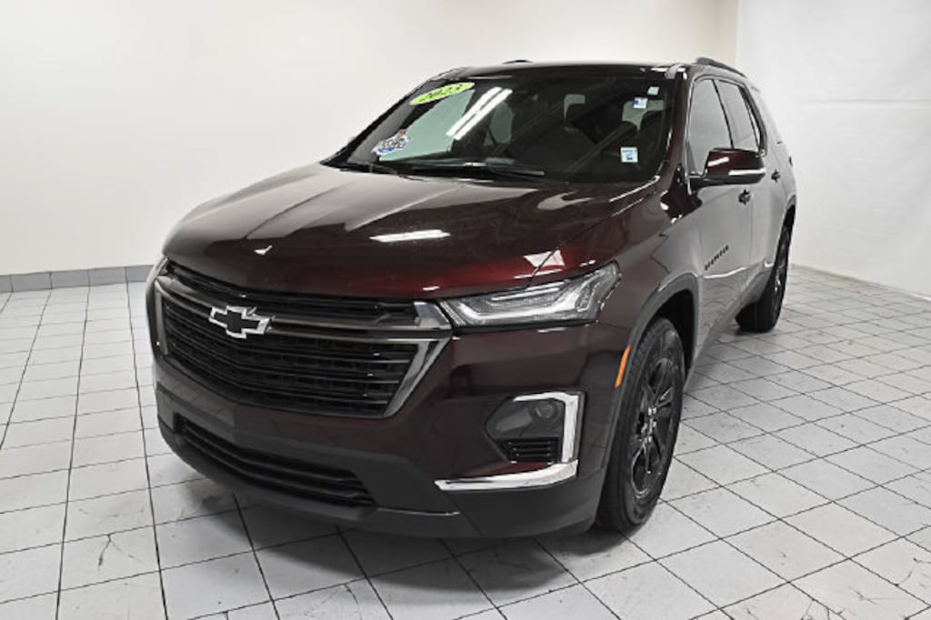 Used 2023 Chevrolet Traverse LT Cloth SUV