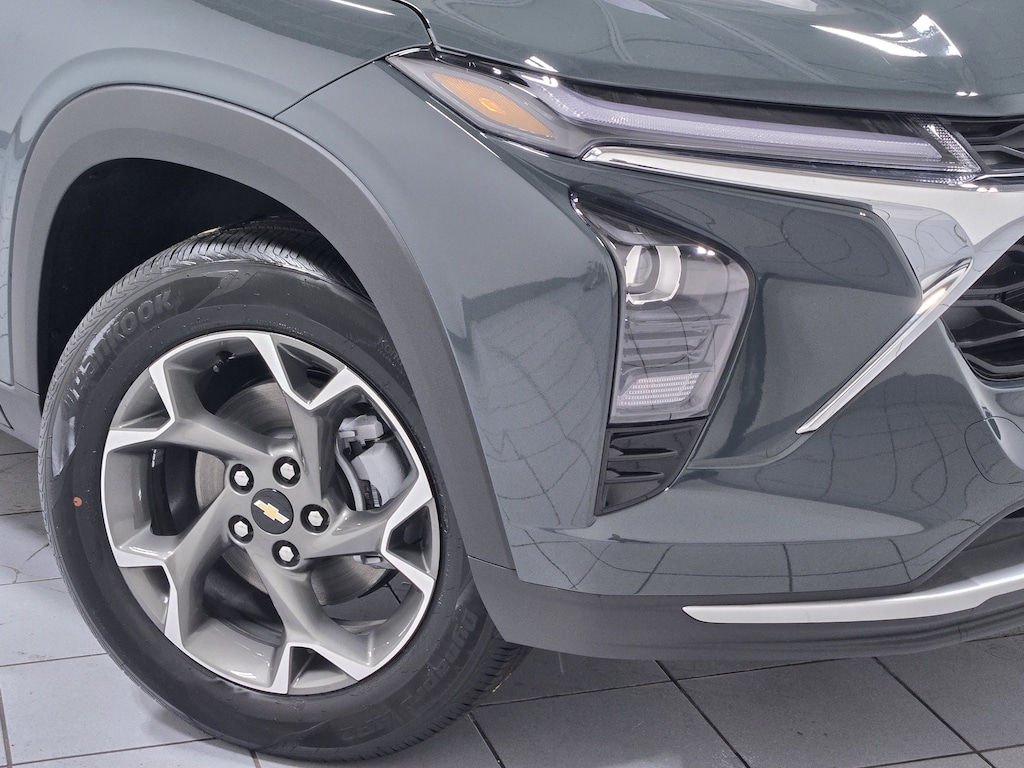 New 2026 Chevrolet Trax LT SUV