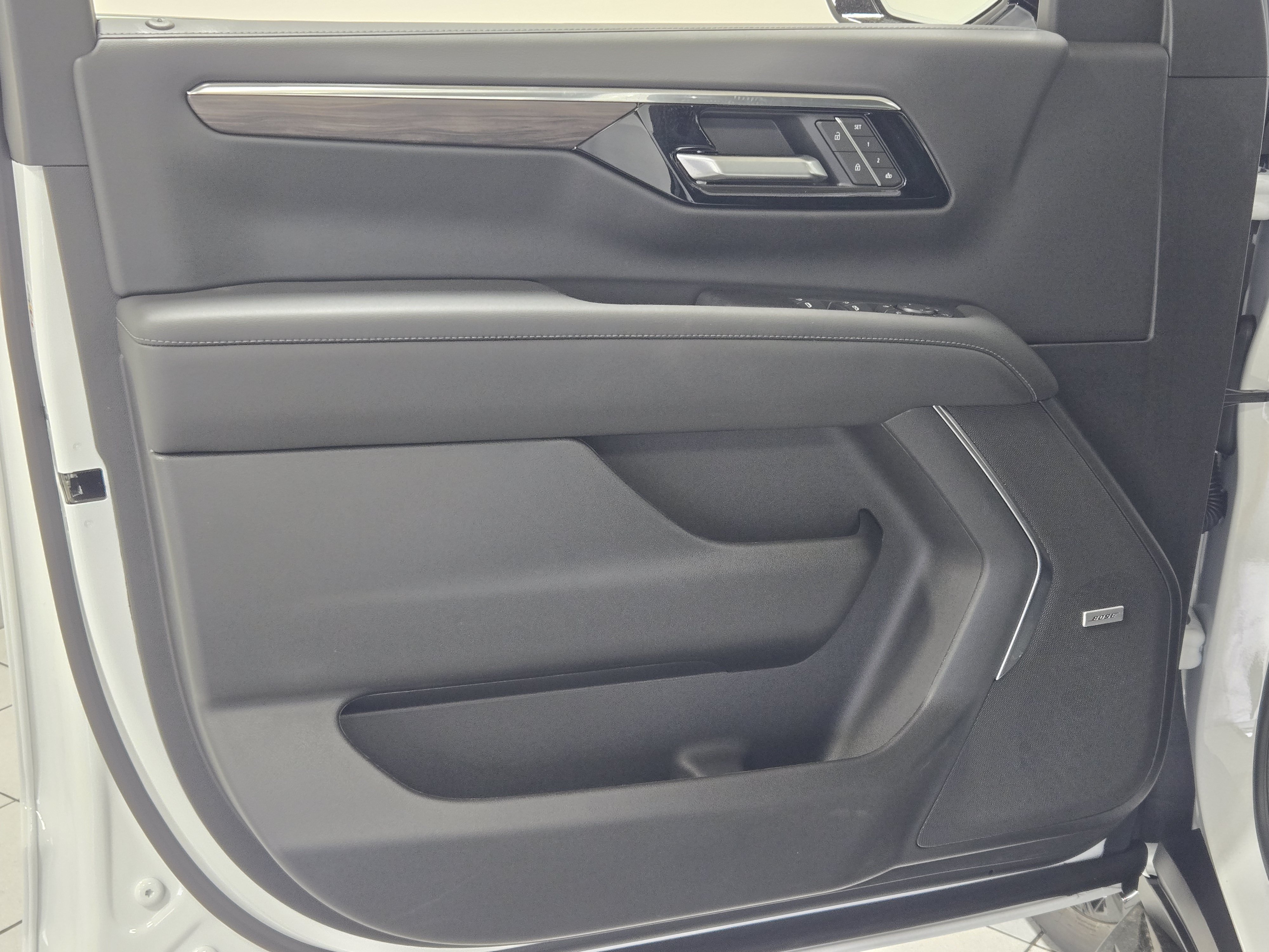 2026 Chevrolet Tahoe LT - Photo 22