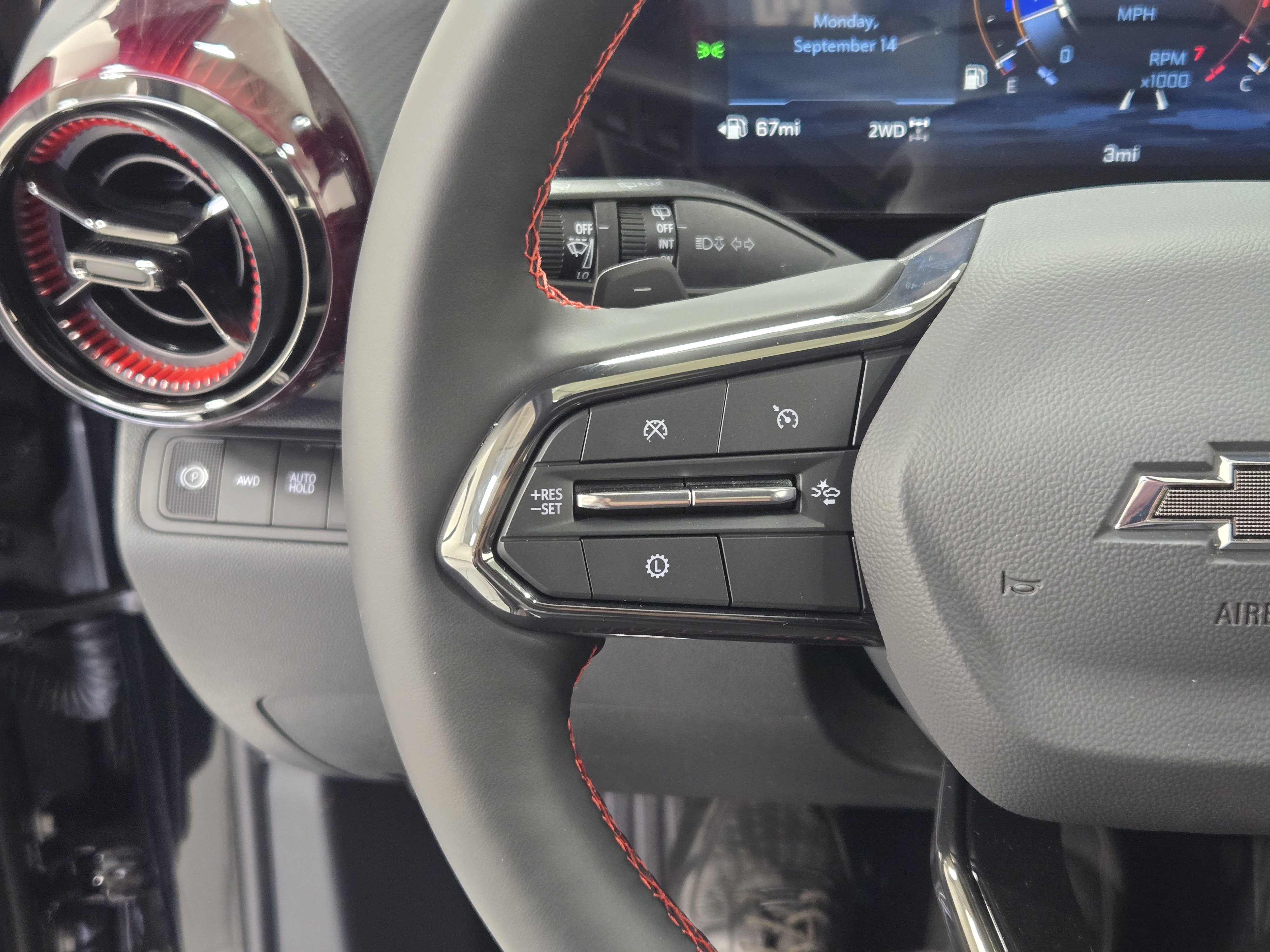 2027 Chevrolet Equinox RS - Photo 28