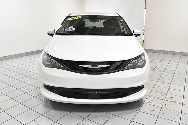 2023 Chrysler Voyager
