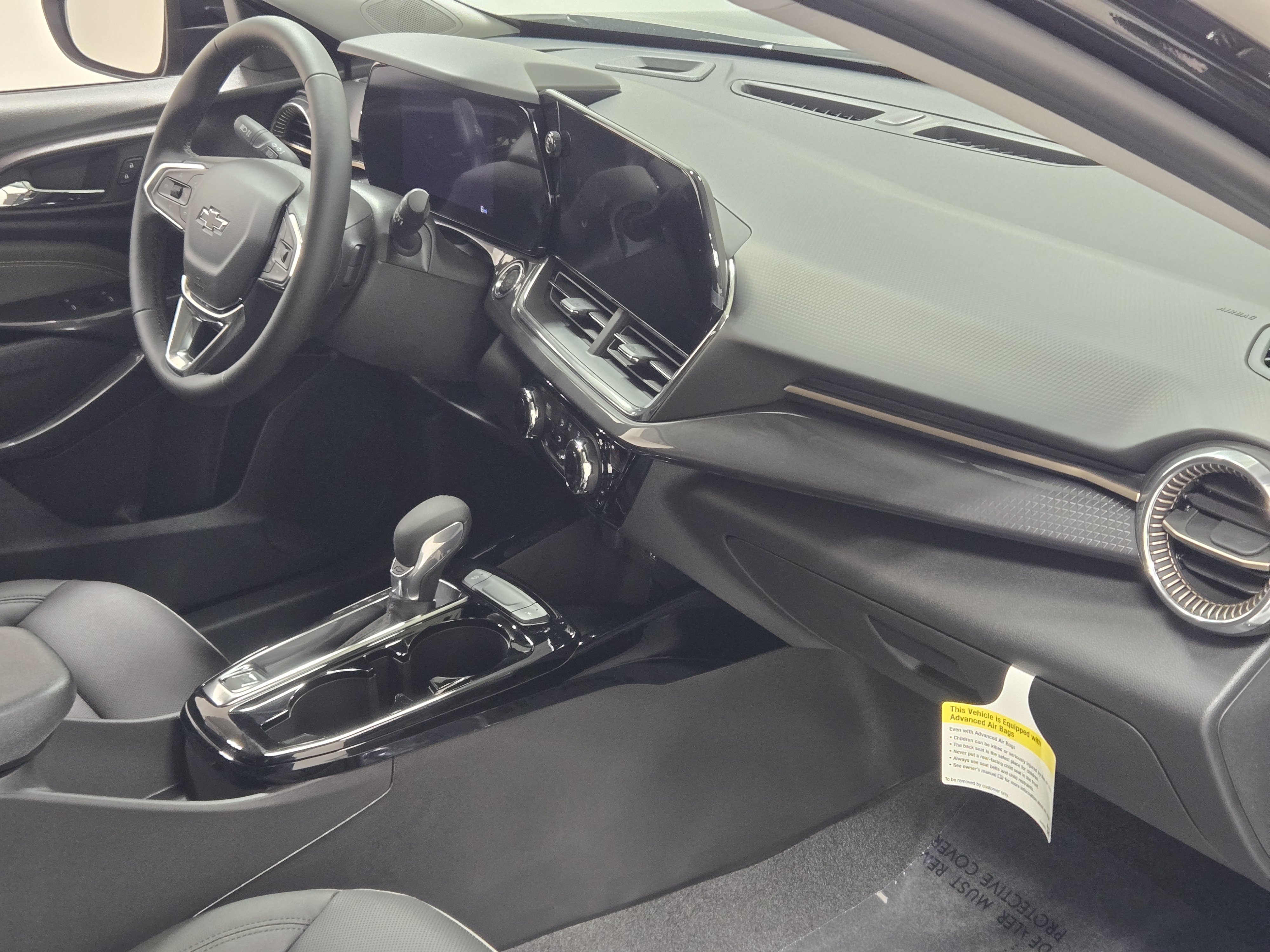 2026 Chevrolet Trax Activ - Photo 6