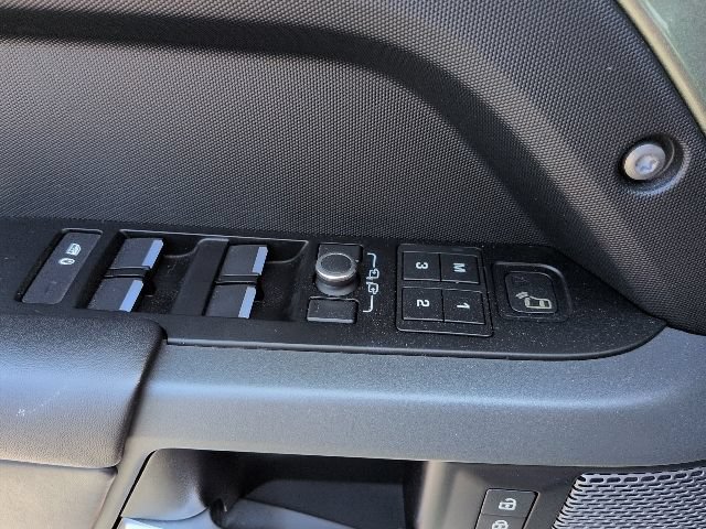 2022 Land Rover Defender X-Dynamic HSE - Photo 27