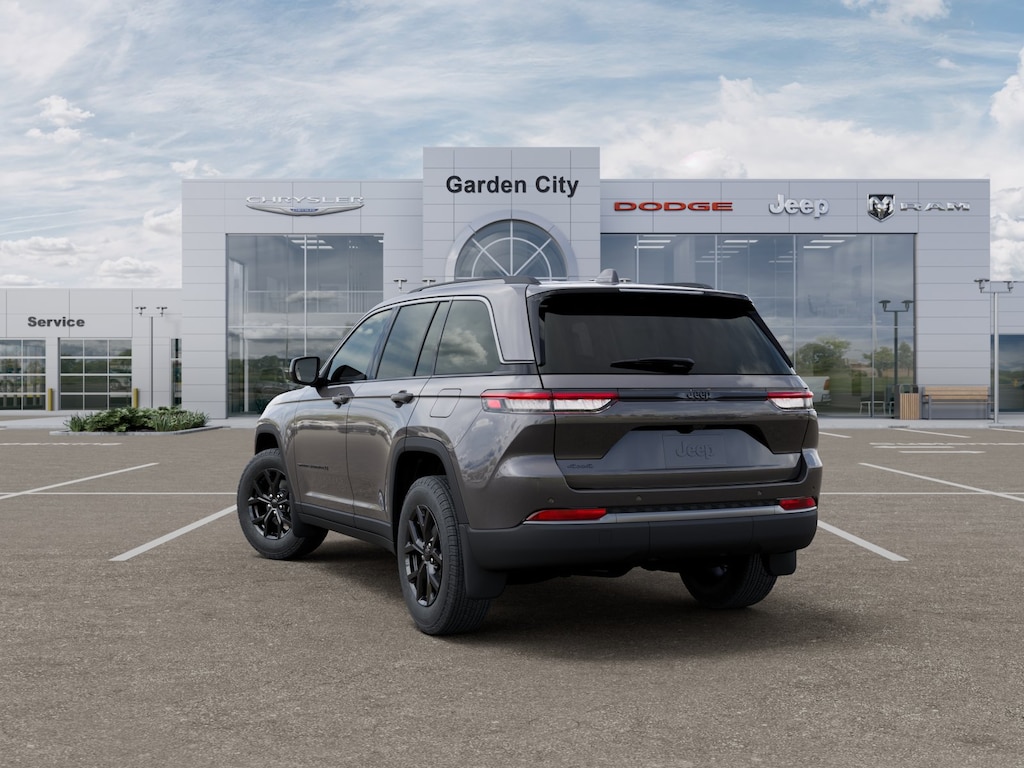 New 2026 Jeep Grand Cherokee LAREDO ALTITUDE 4X4 Sport Utility