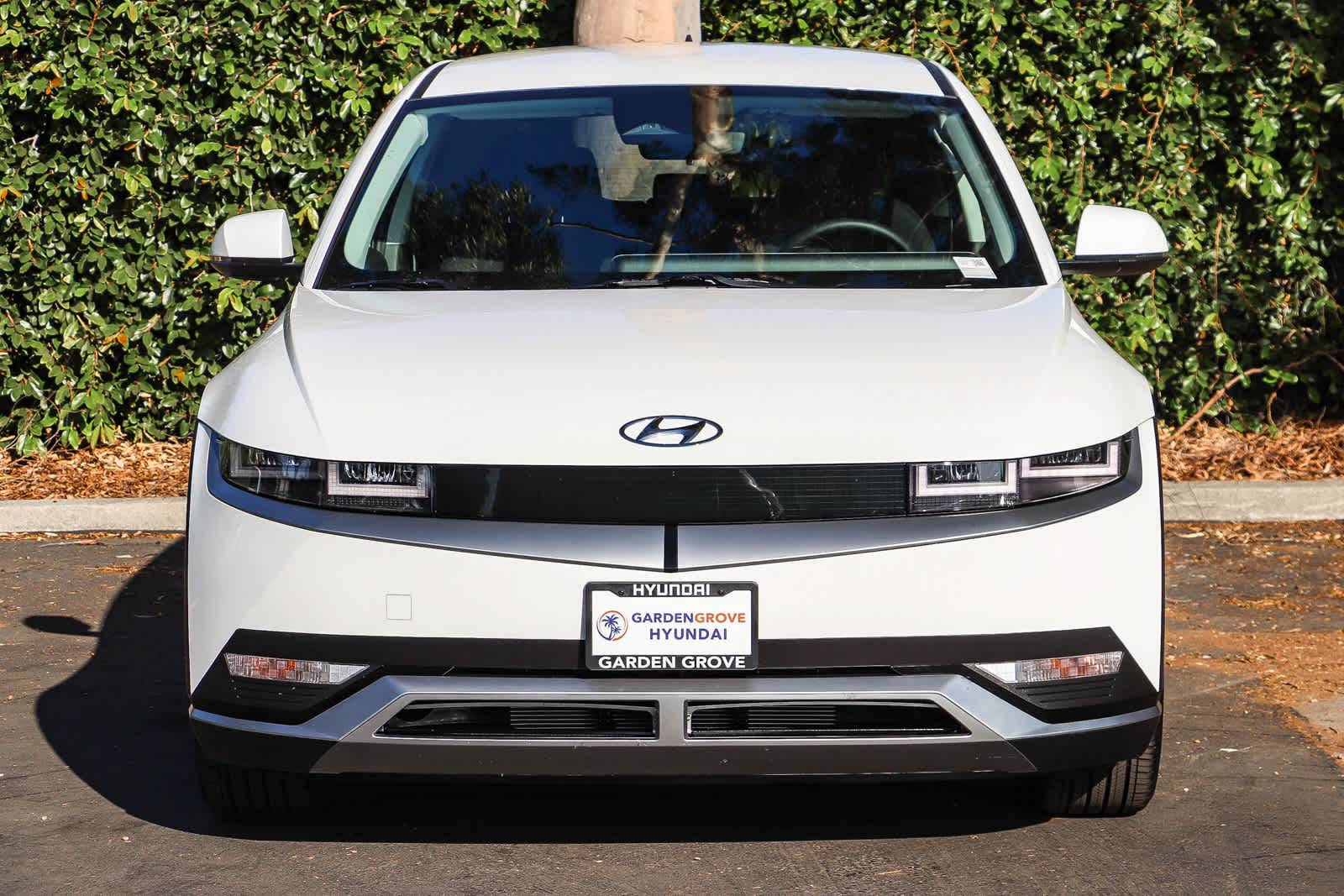 Used 2024 Hyundai IONIQ 5 SE with VIN KM8KM4DEXRU325542 for sale in Garden Grove, CA