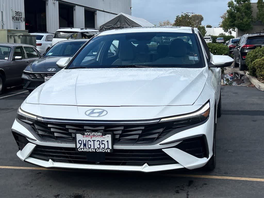 Hyundai Elantra Hybrid