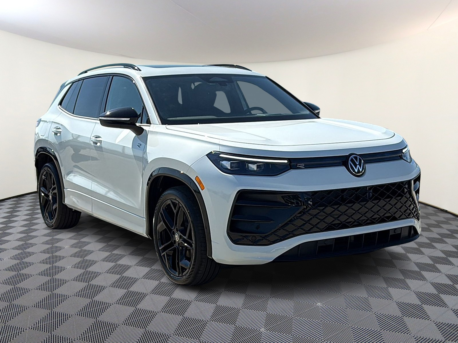 New 2026 Volkswagen Tiguan SE R-Line Black SUV