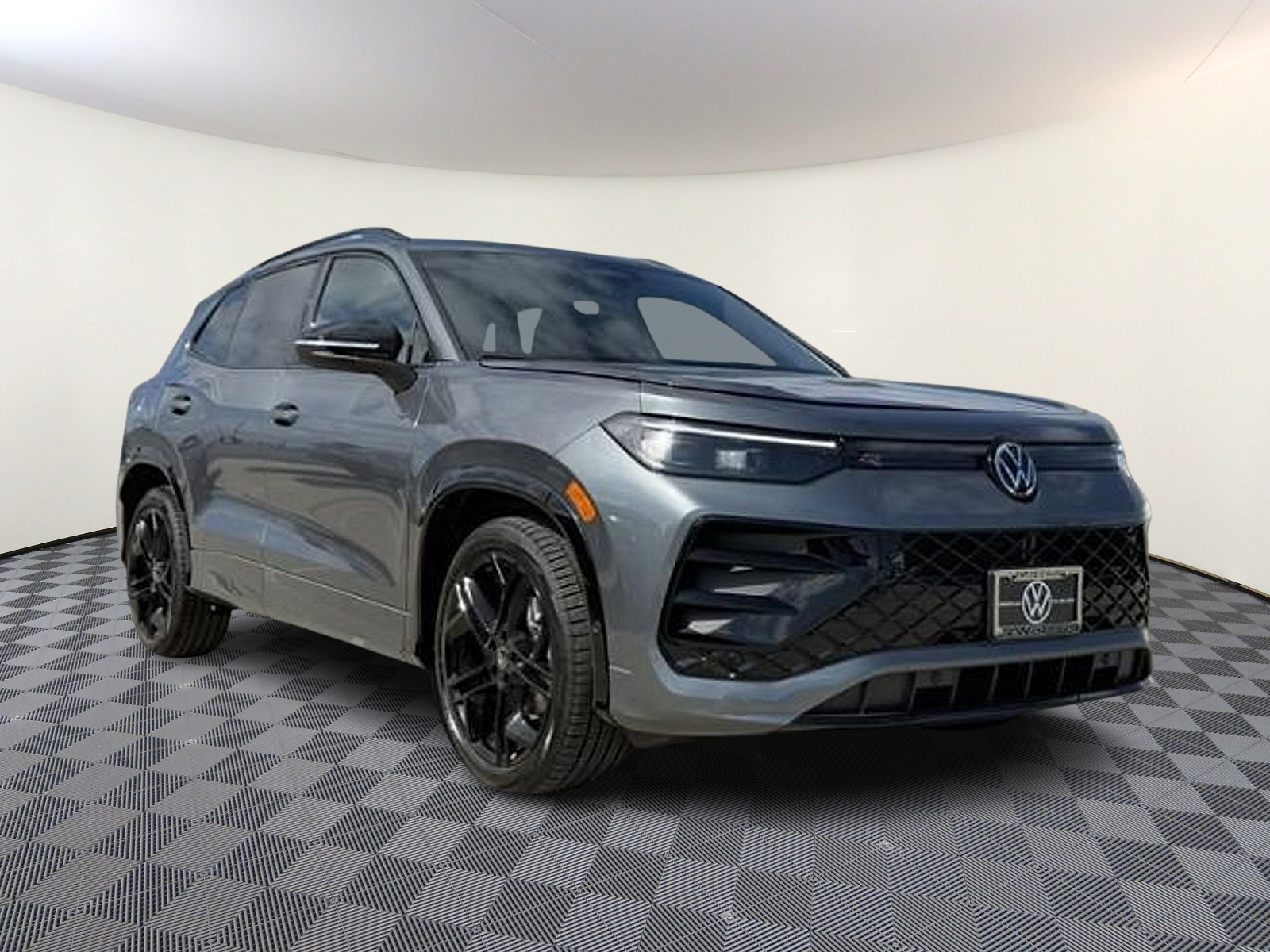 2026 Volkswagen Tiguan SE R-Line Black SUV