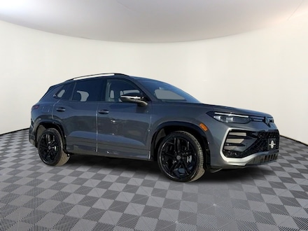 2026 Volkswagen Tiguan SE R-Line Black SUV