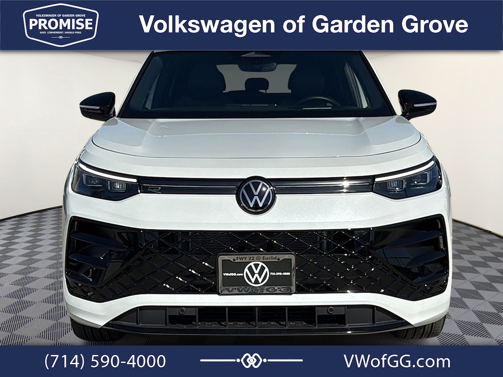 New 2026 Volkswagen Tiguan SE R-Line Black SUV