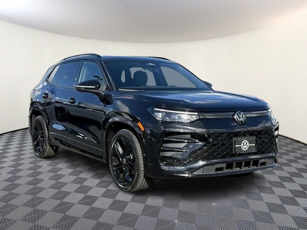 New 2026 Volkswagen Tiguan SE R-Line Black SUV