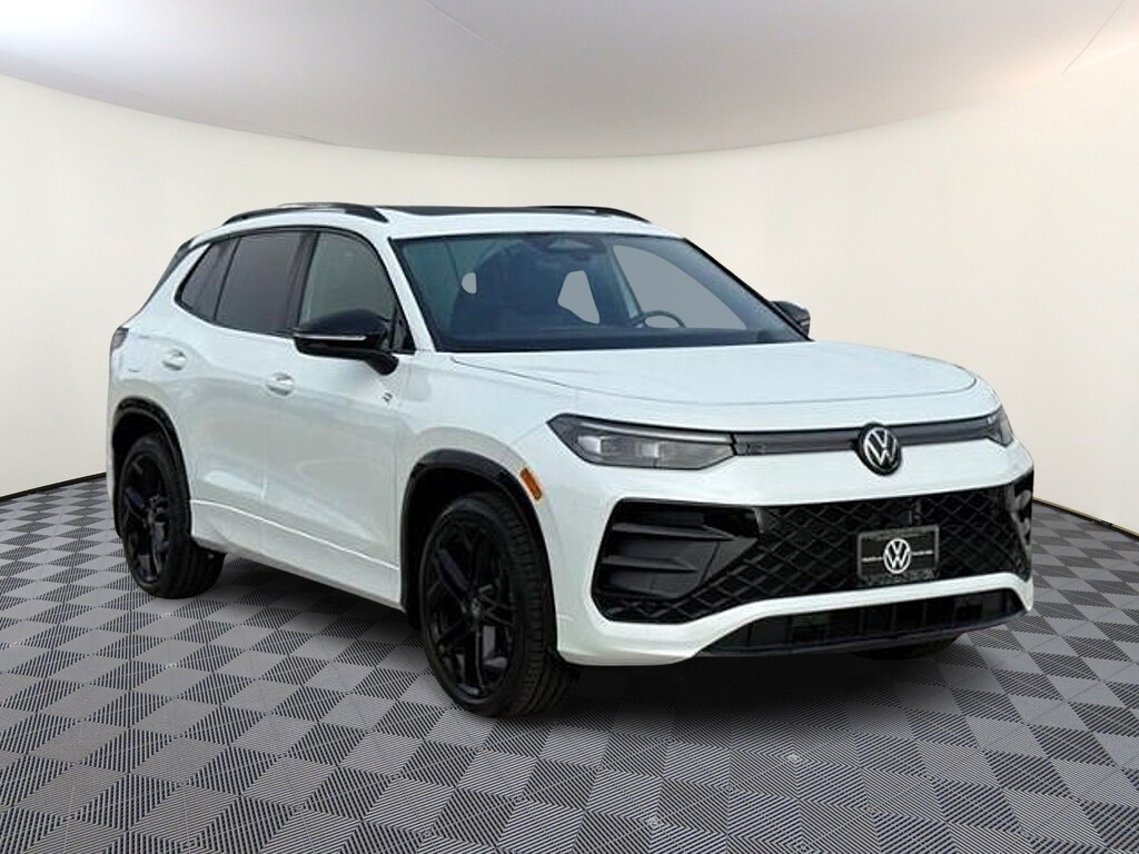 New 2026 Volkswagen Tiguan SE R-Line Black SUV