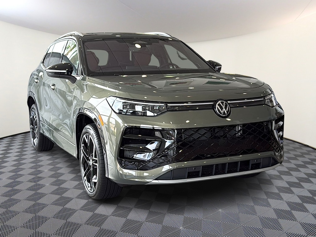 New 2026 Volkswagen Tiguan SEL R-Line Turbo SUV