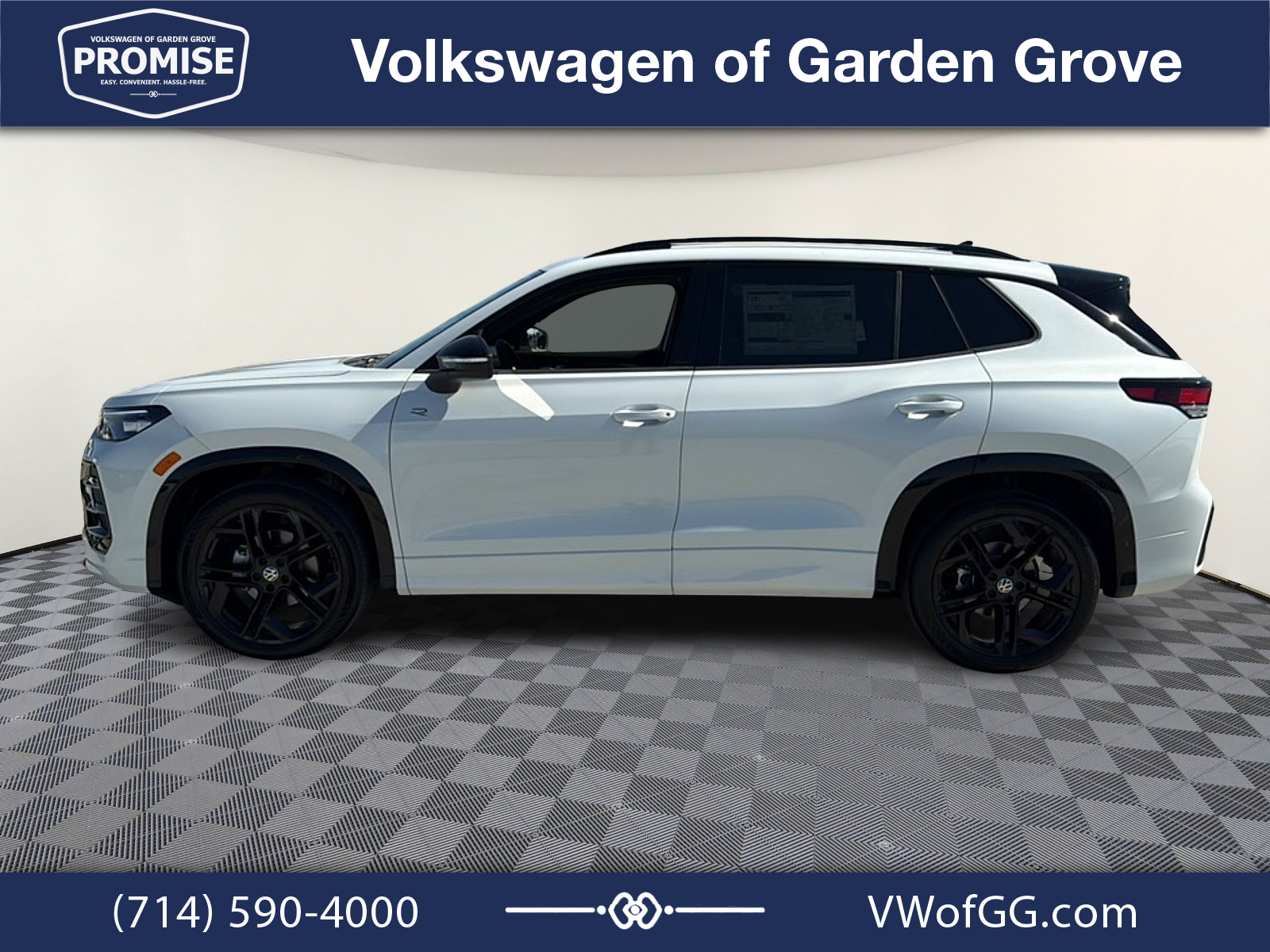 New 2026 Volkswagen Tiguan SE R-Line Black SUV