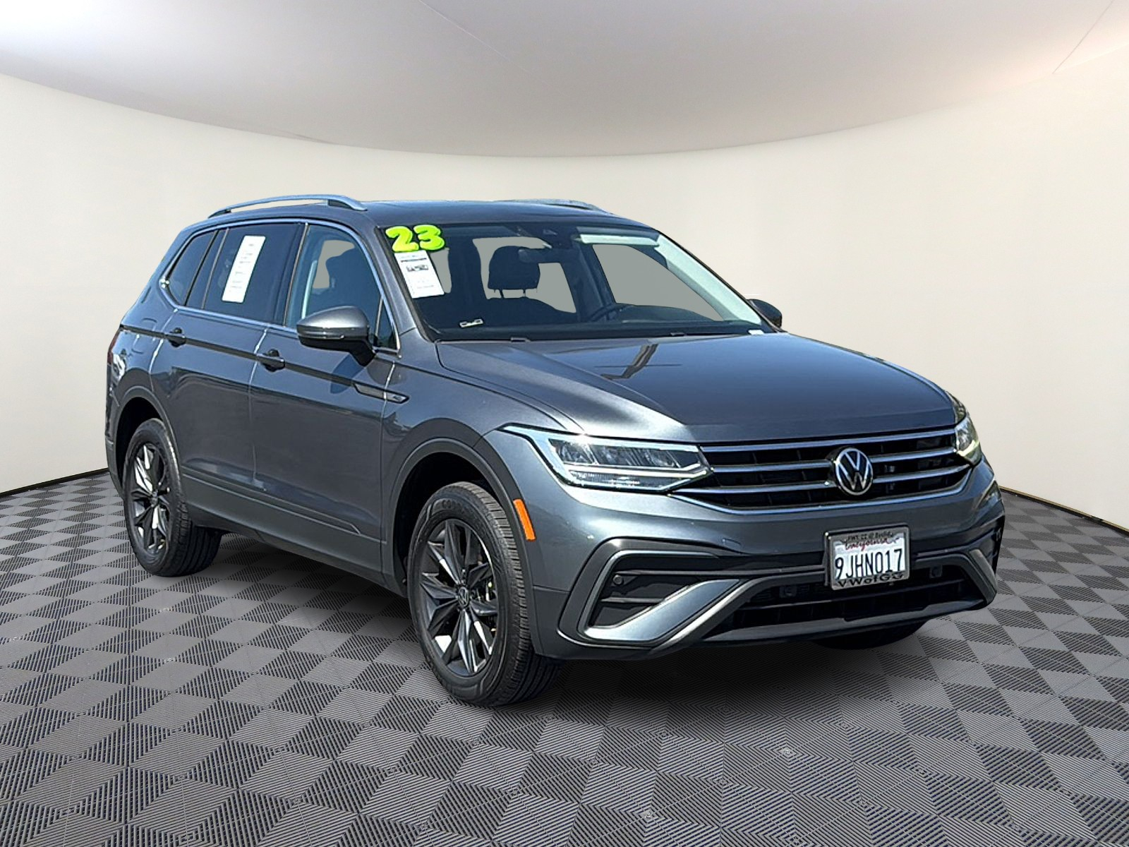 Used 2023 Volkswagen Tiguan 2.0T SE SUV