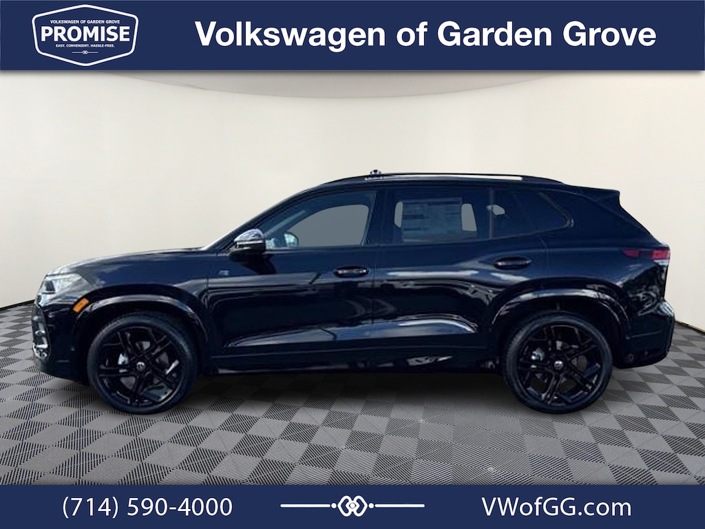 New 2026 Volkswagen Tiguan SE R-Line Black SUV