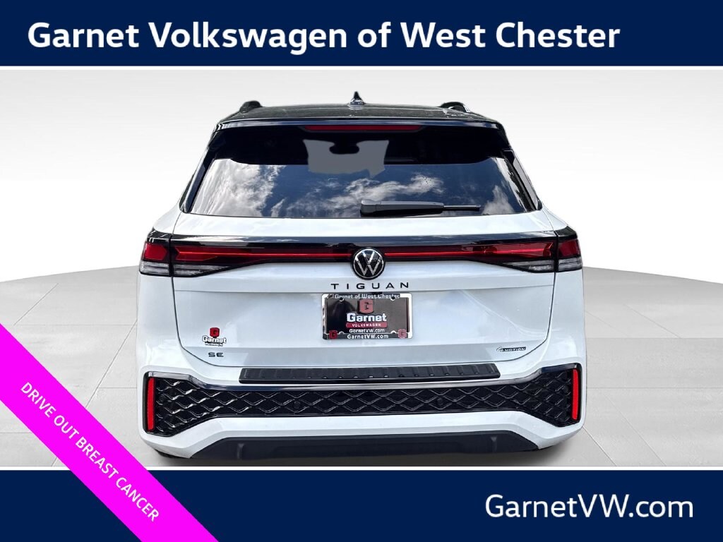 New 2026 Volkswagen Tiguan SE R-Line Black SUV