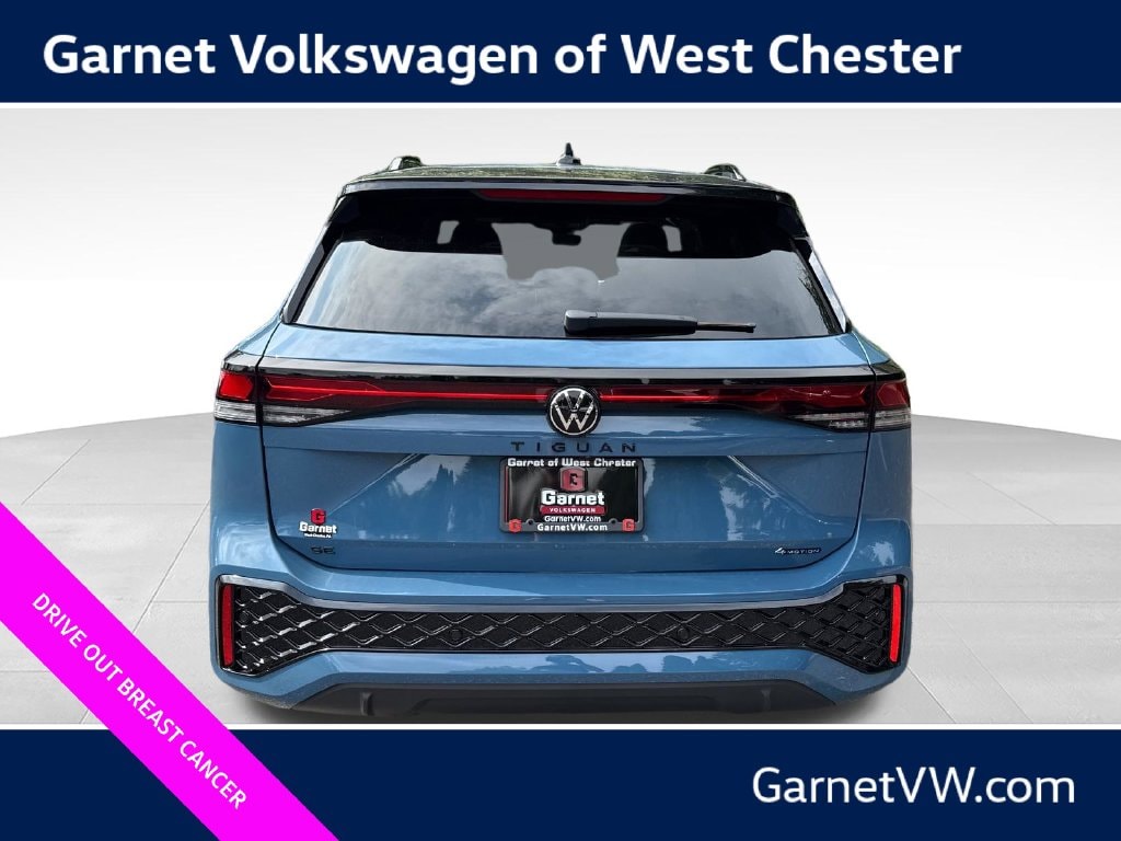 New 2026 Volkswagen Tiguan SE R-Line Black SUV