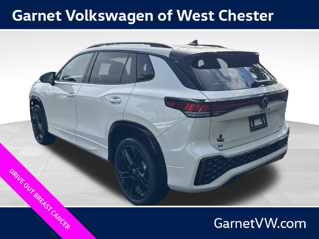 New 2026 Volkswagen Tiguan SE R-Line Black SUV