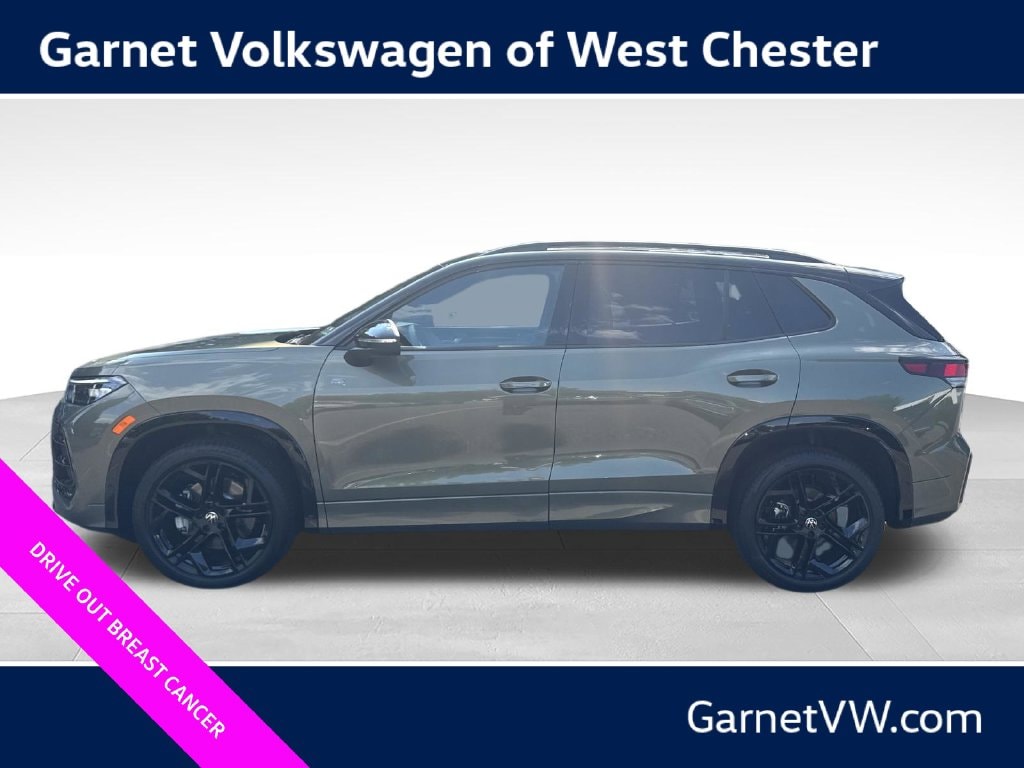New 2026 Volkswagen Tiguan SE R-Line Black SUV