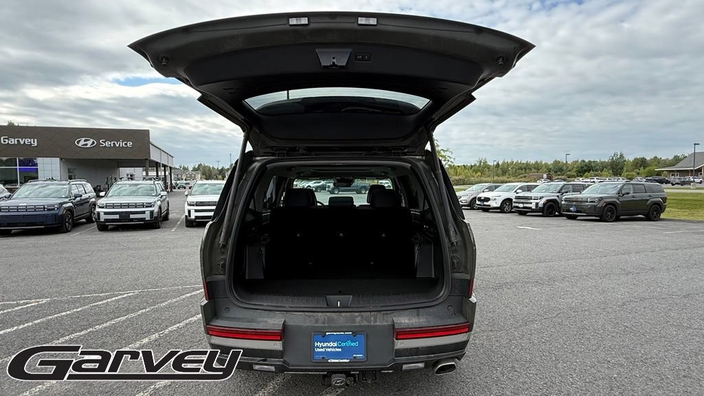 2025 Hyundai Santa Fe Limited - Photo 11