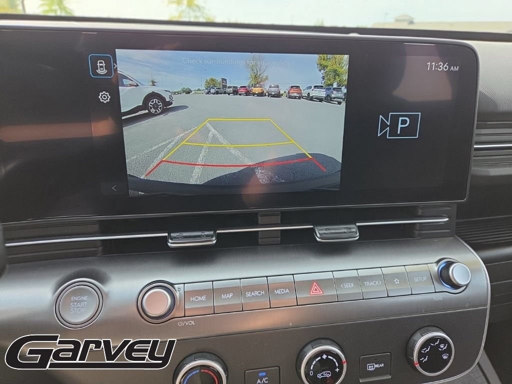 2025 Hyundai Kona SE - Photo 18