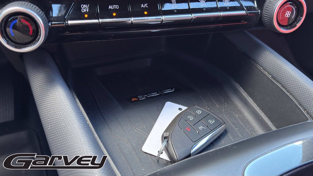 2025 Chevrolet Equinox EV RS - Photo 23